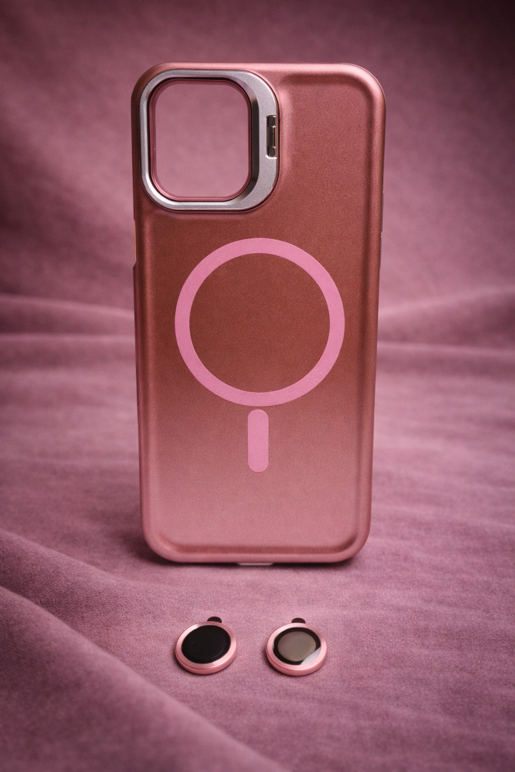 Case Titan - iPhone 15, Rose Gold Titan