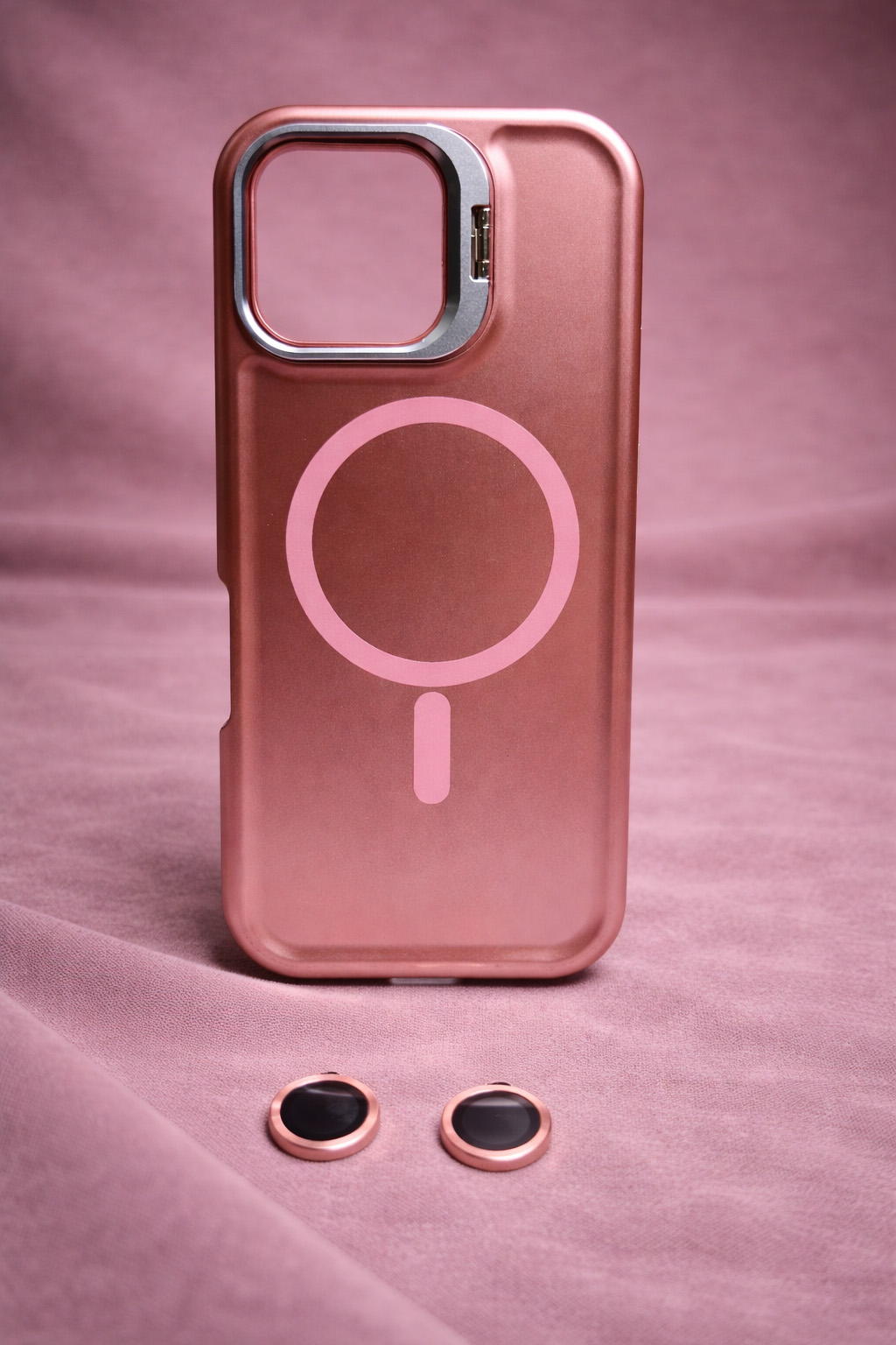 Case Titan - iPhone 17, Rose Gold Titan