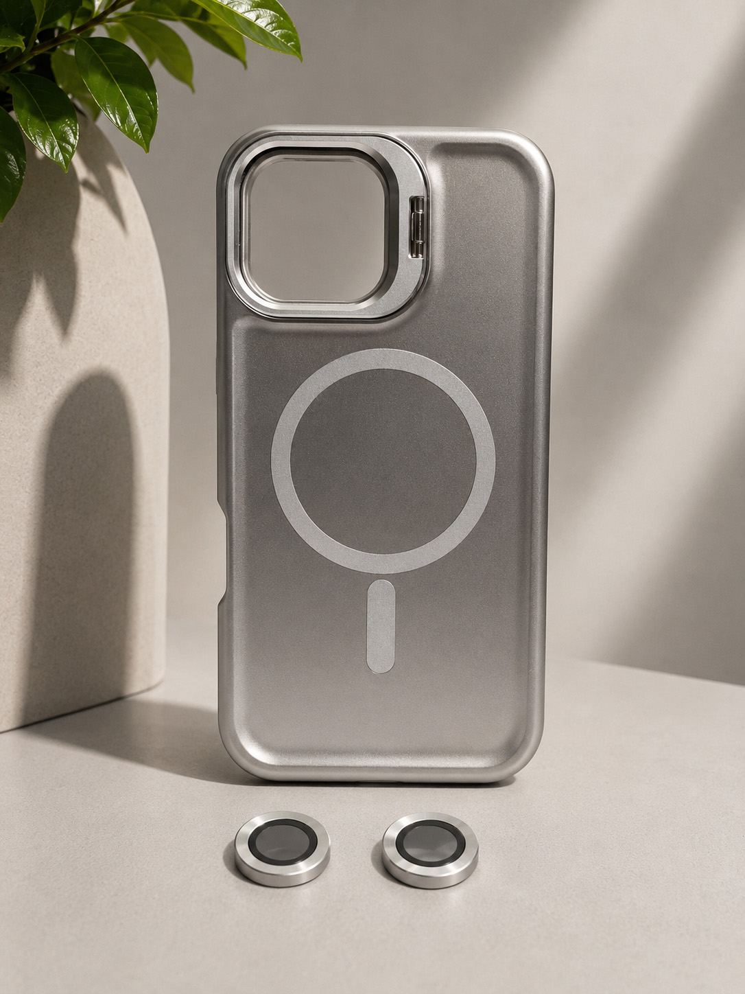Case Titan - iPhone 13/14, Silver Titan
